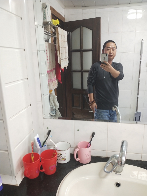 半世人间的第二张照片--楚雄蓝颜知己交友网